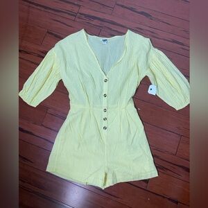 NWT Billabong Sun Valley Romper Yellow sz Small Buttons 3/4 Sleeve Vneck